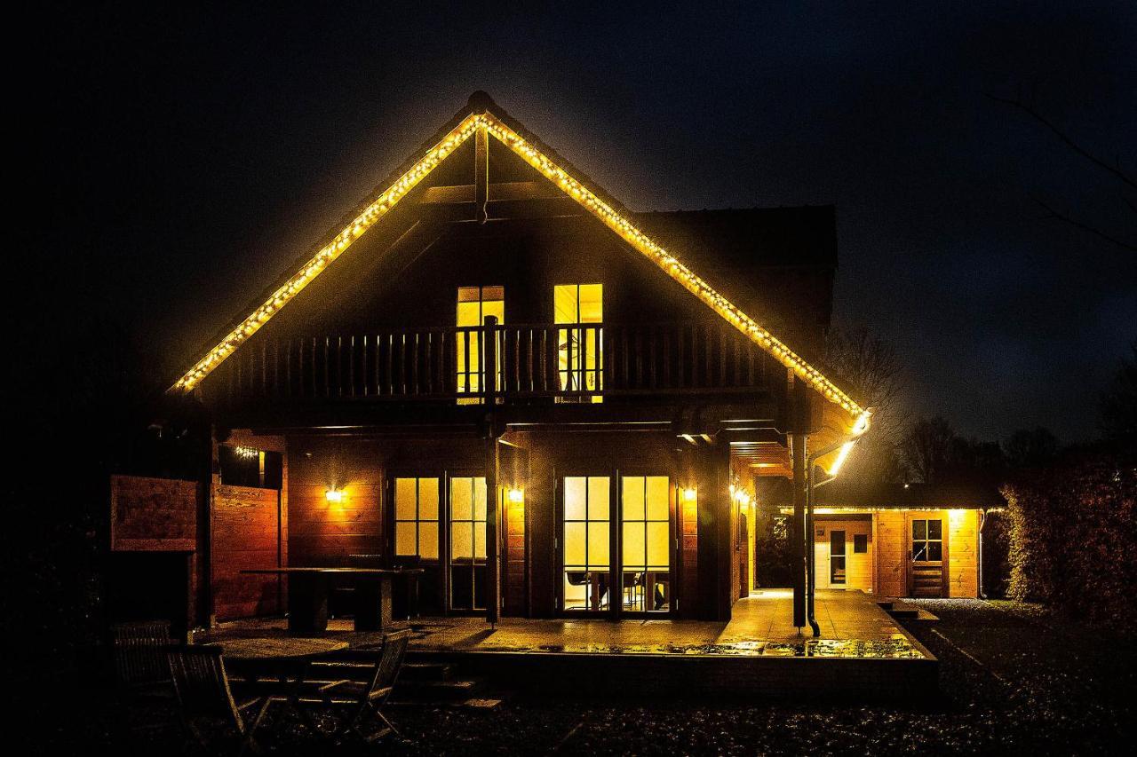 Houten Villa Tine Den Ham Exterior photo